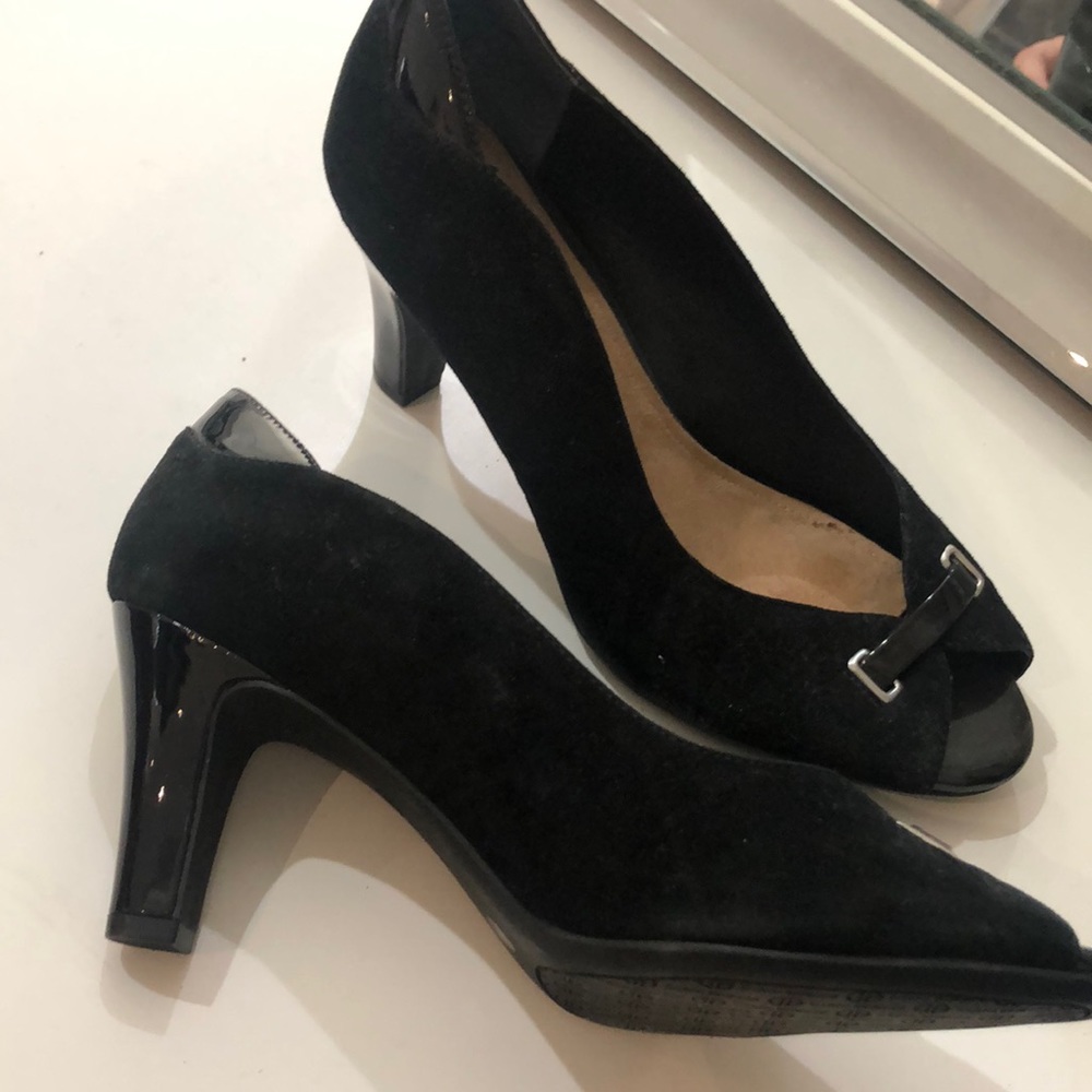 Black open toe heels with memory foam size 8.5